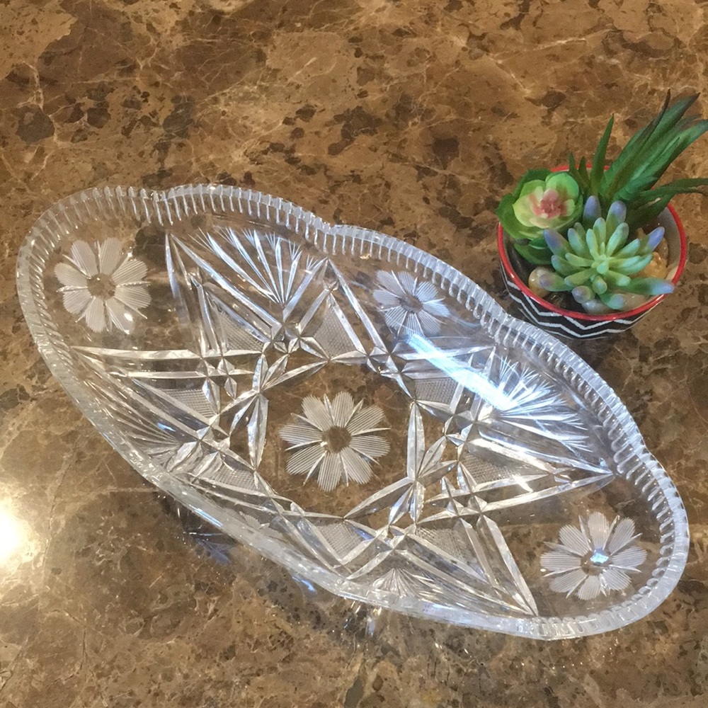 Vintage Clear Cut Glass Crystal Scalloped Rim Oval Bowl Dish 12” Large Heavy